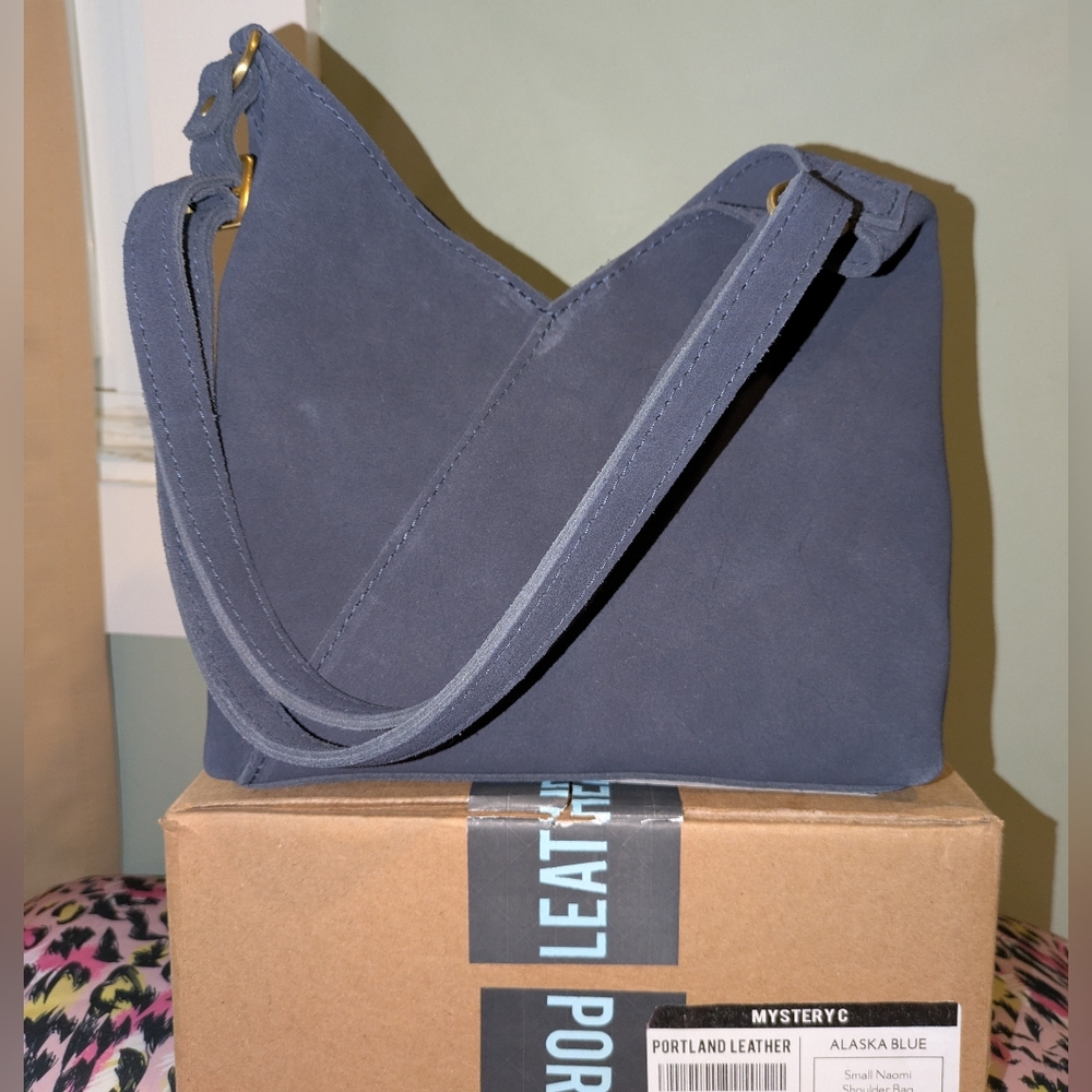 **NOT FOR SALE** Small Naomi